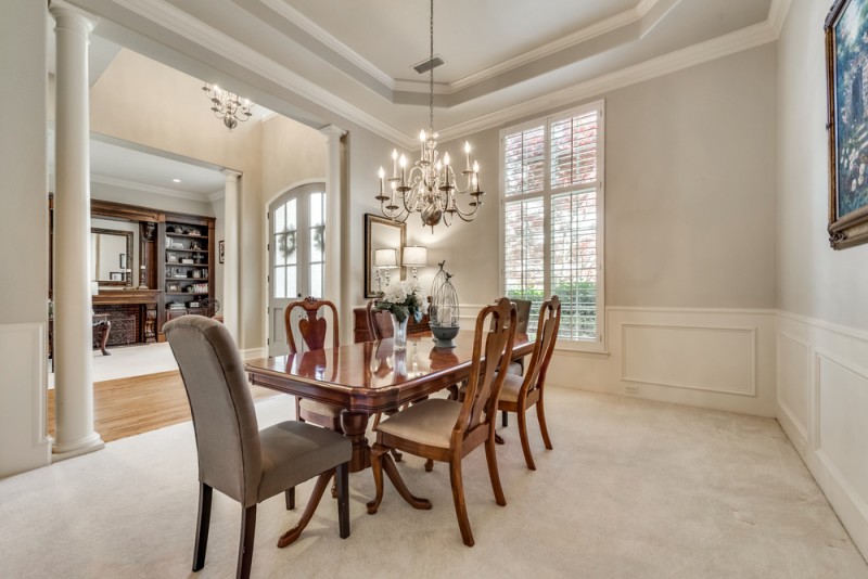    Elegant Formal Dining Room 