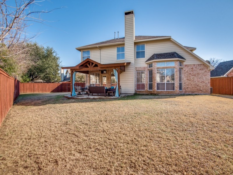    Large Grassy Backyard 