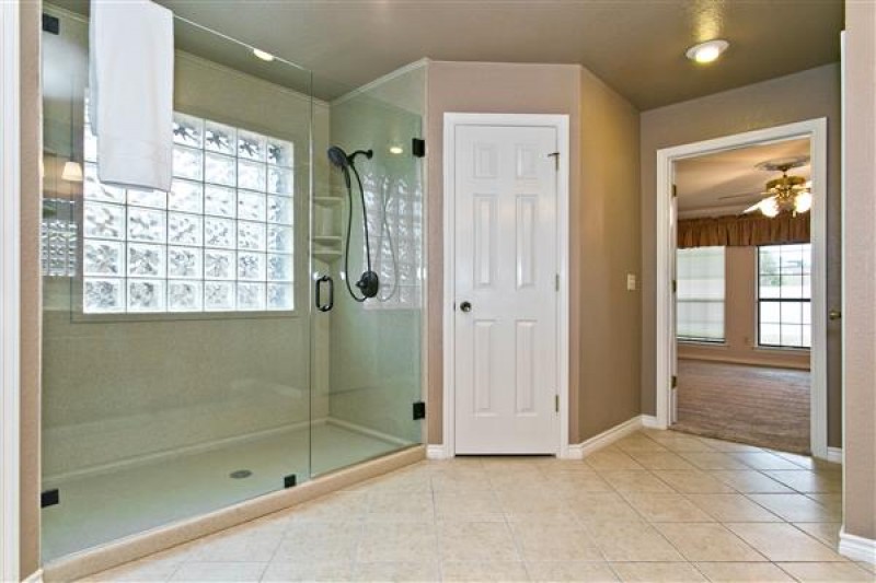    Master Bath 