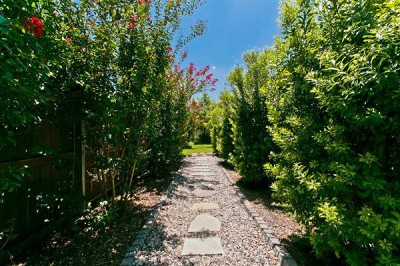    Side walkway to yard 