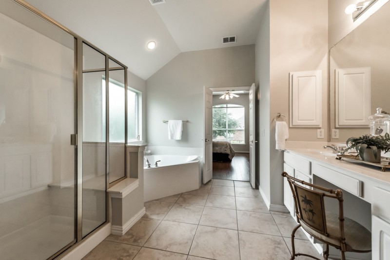    Master Bath 