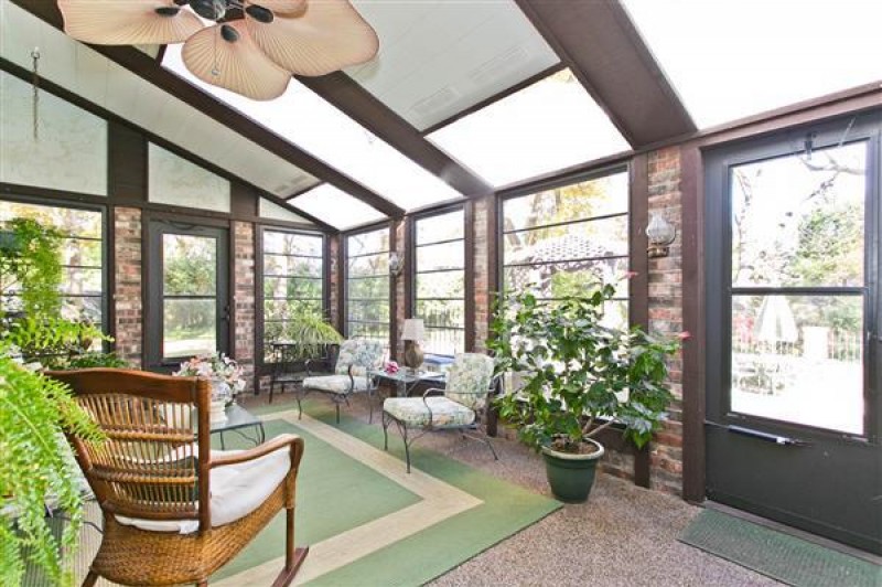    Sunroom 