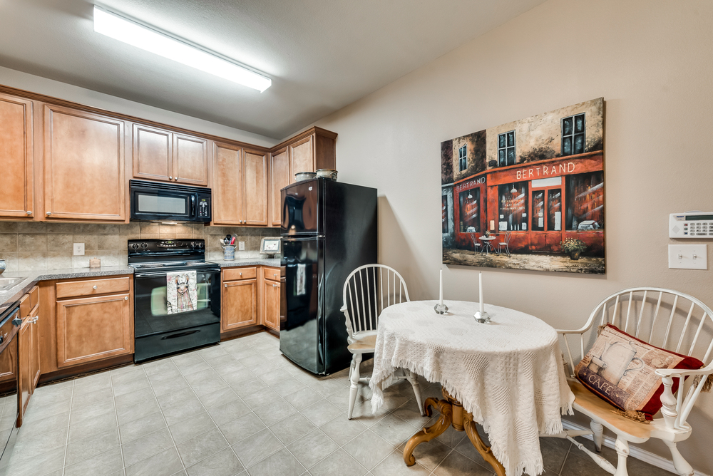    Spacious Eat In Kitchen 