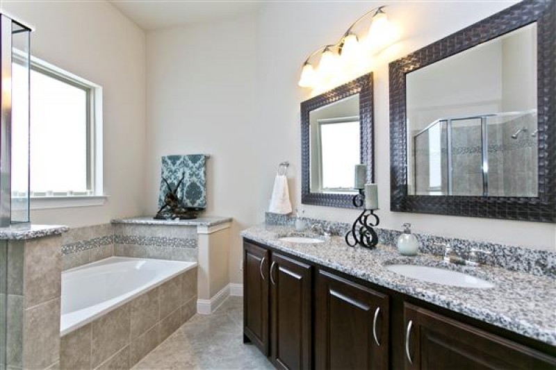    Master Bath 