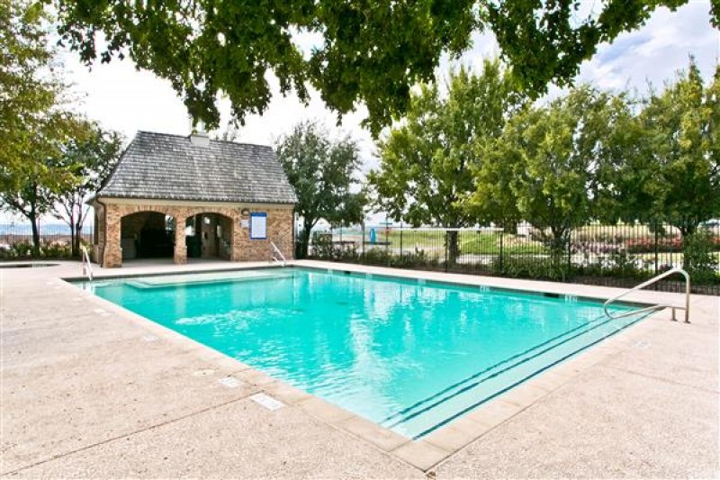    Neighborhood Pool 