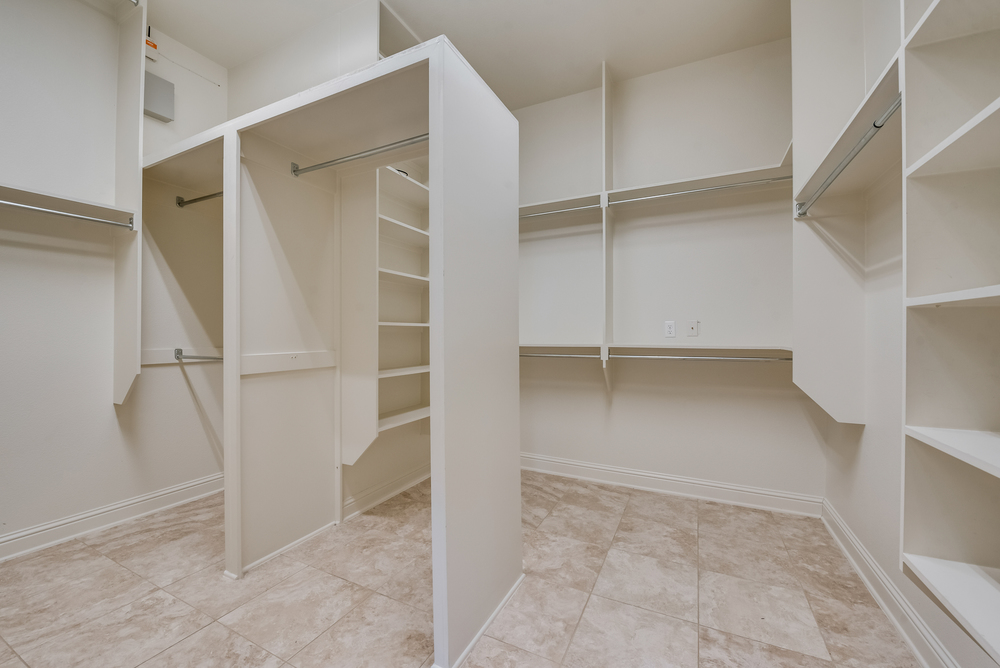    Custom Walk in Master Closet 