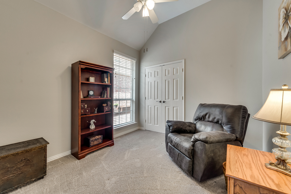    Secondary Bedroom 