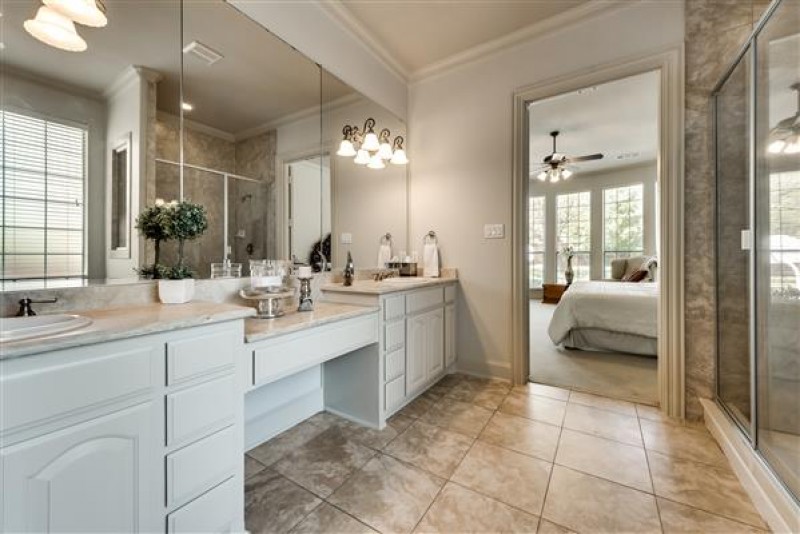    Master Bath 