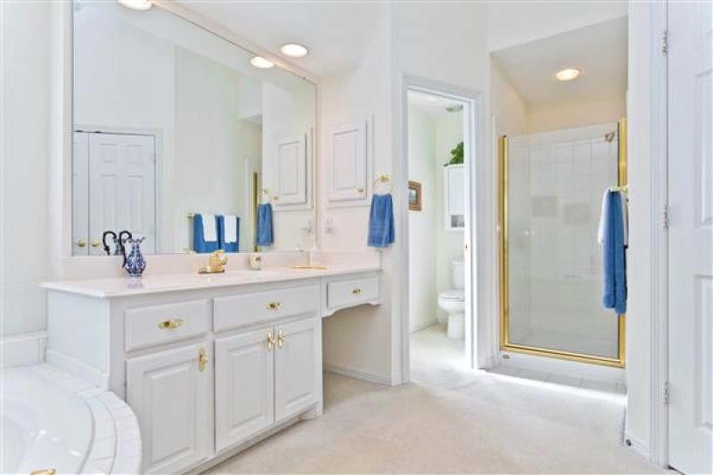    Master Bath 