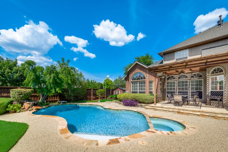    Serene Backyard Oasis 