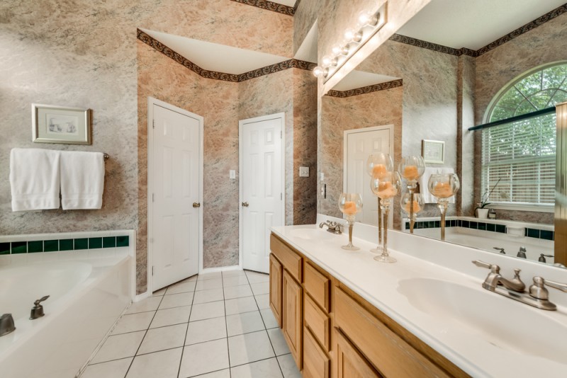    Master Bath 