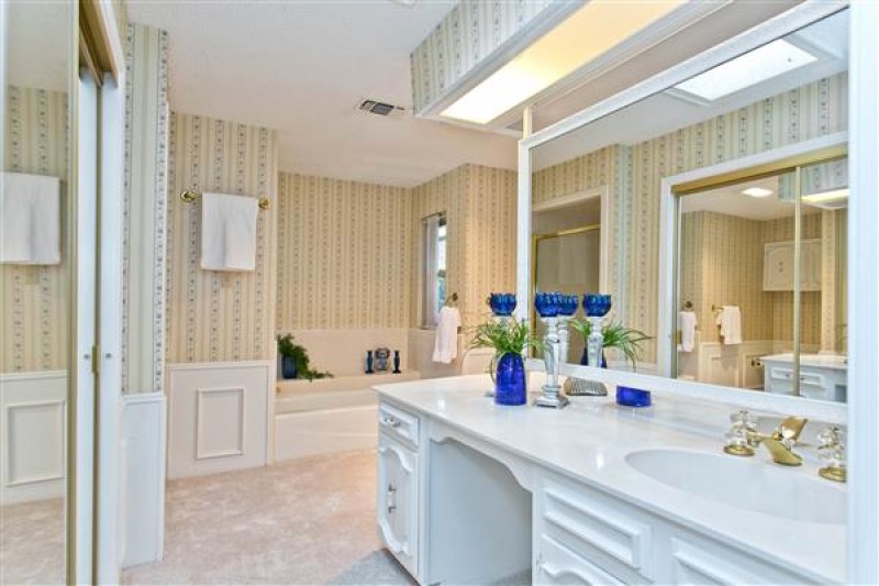    Master Bath 