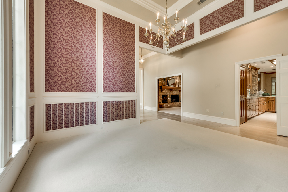    Elegant Formal Dining Room 