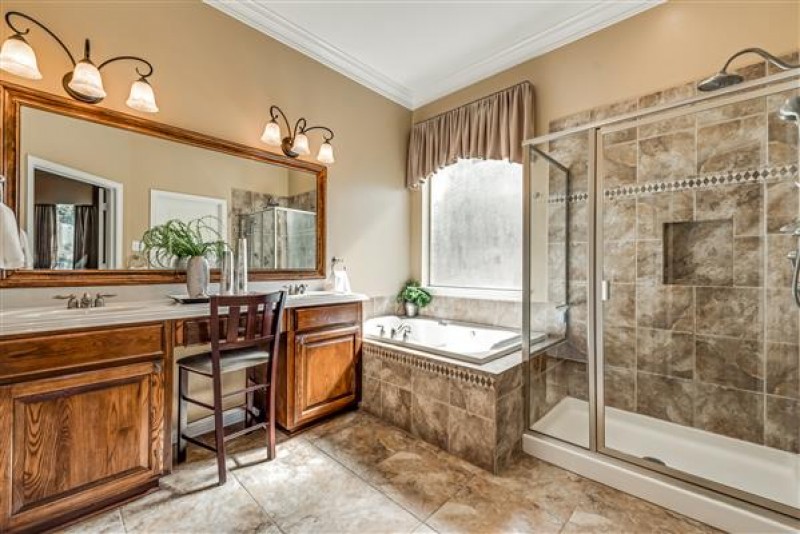    Master Bath 