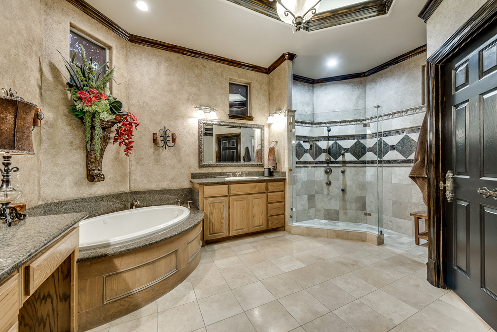    Master Bath 