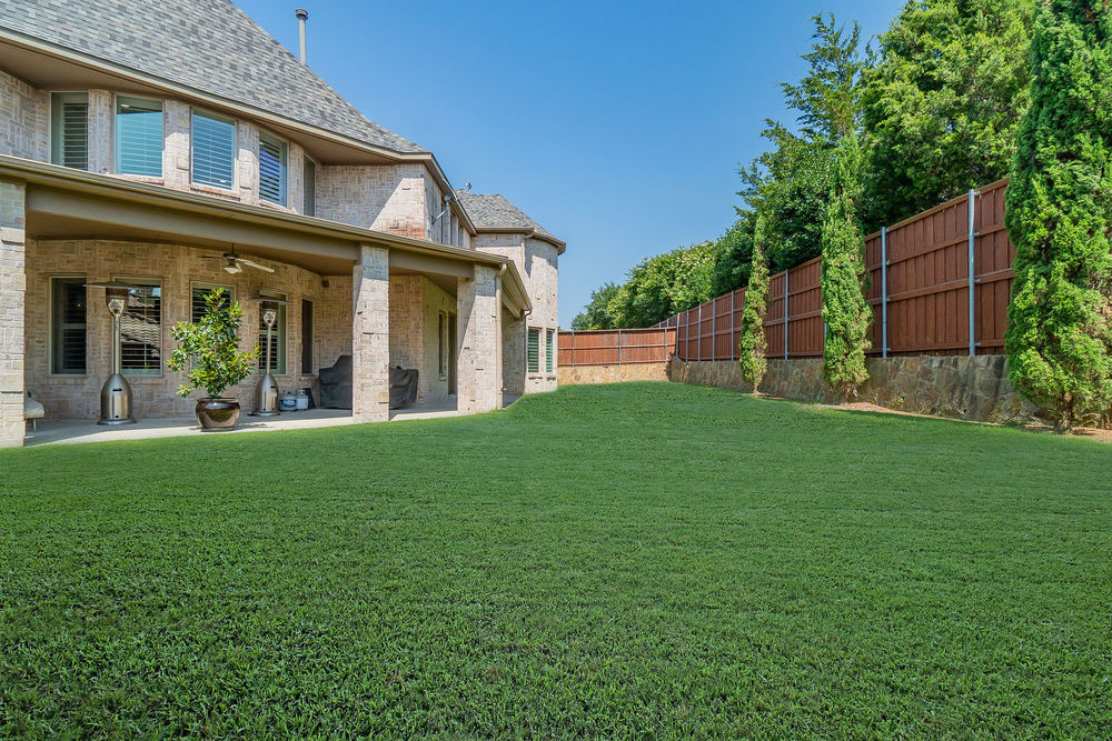    Grassy Backyard  Ready for Pool or Play Yard 