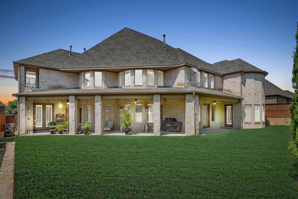    Backyard is Perfect Place to Relax or Entertain 