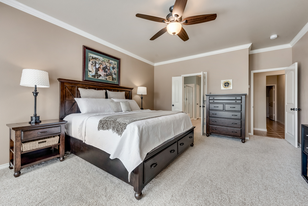    Master Suite includes Crown Molding 