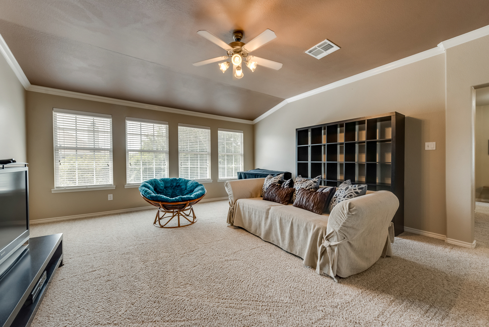    Game Room with Crown Molding 