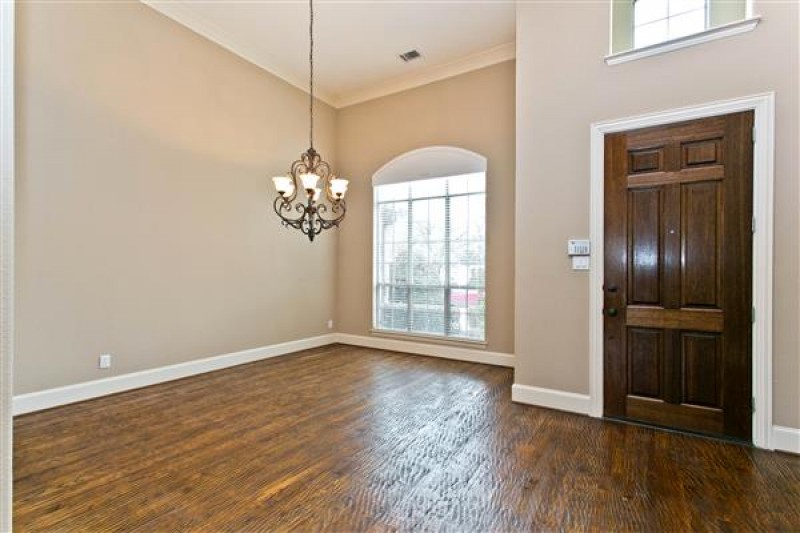    Foyer and Dining 