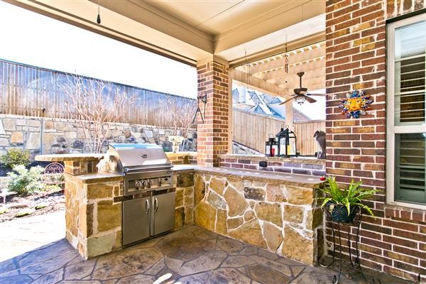    Outdoor Kitchen area 