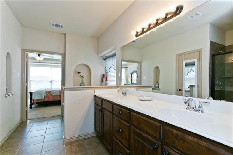    Master Bath 