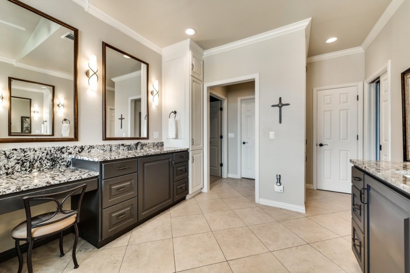    Remodeled Master Bath 