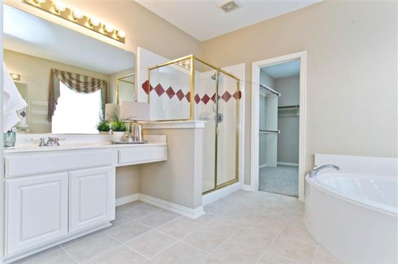    Master Bath 