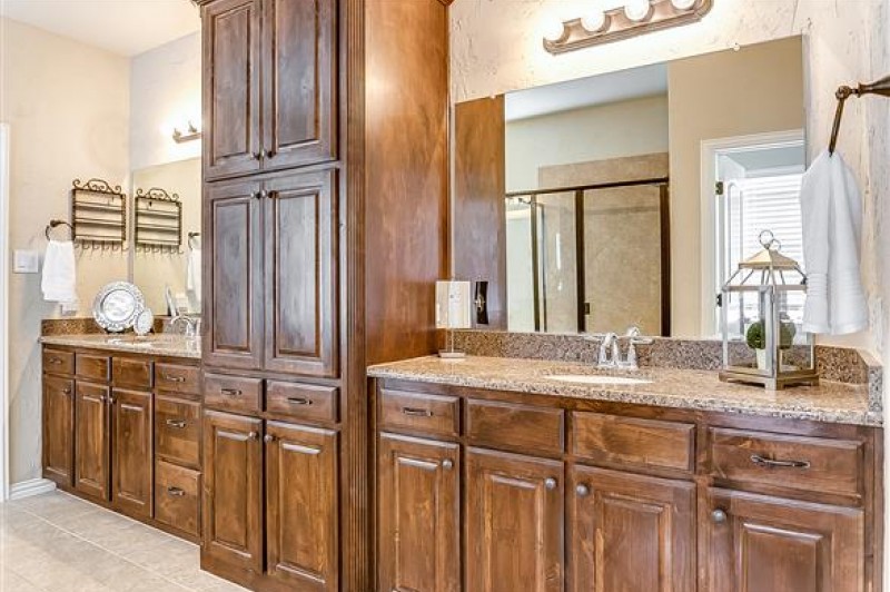    Master Bath 