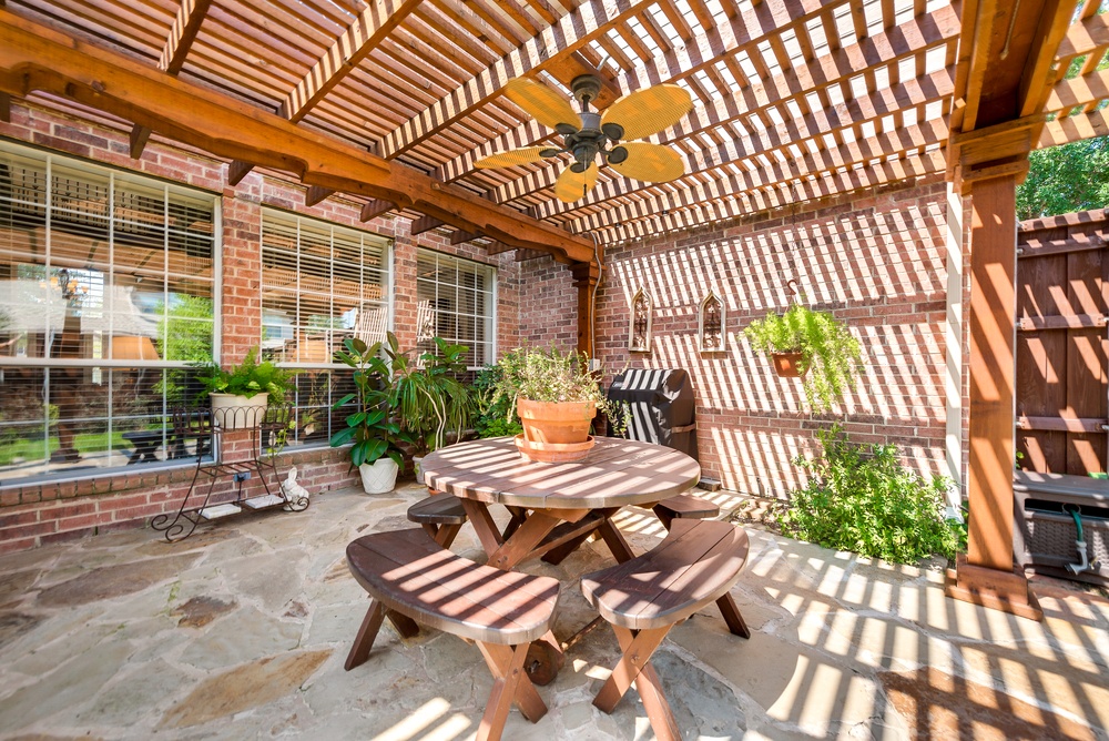    Pergola Covered Patio 