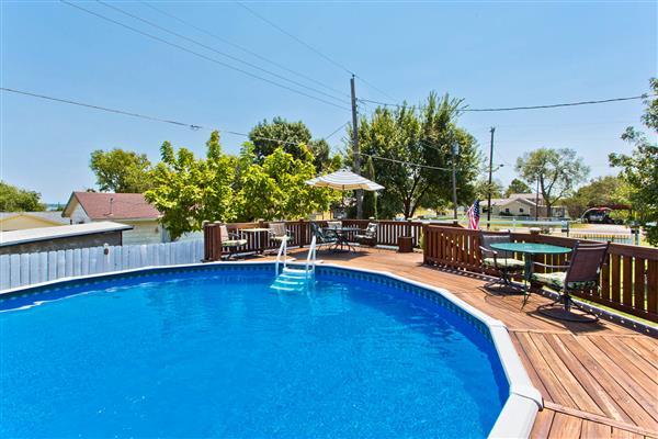    Above Ground Pool 