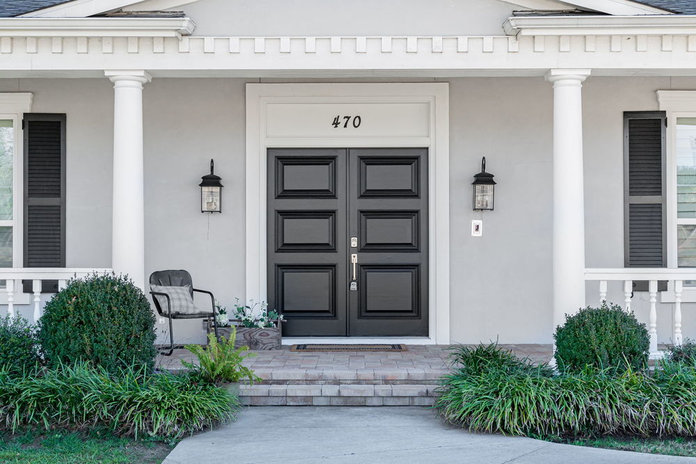    Gorgeous Recently Painted Front Doors 