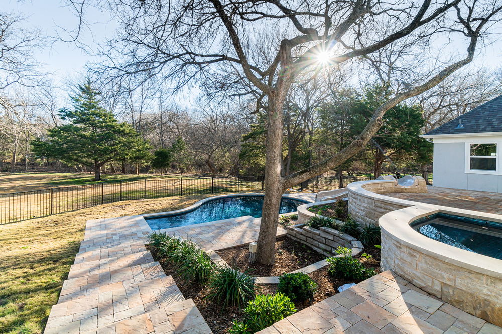    Sprawling Backyard Oasis 