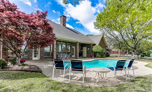    Pool and Patio 