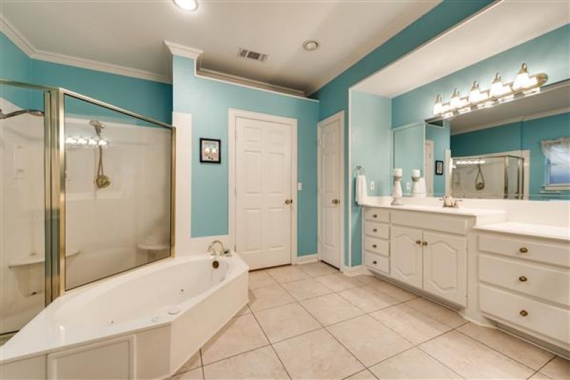    Master Bath 