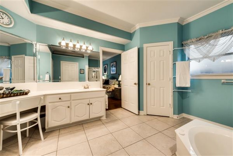    Master Bath 