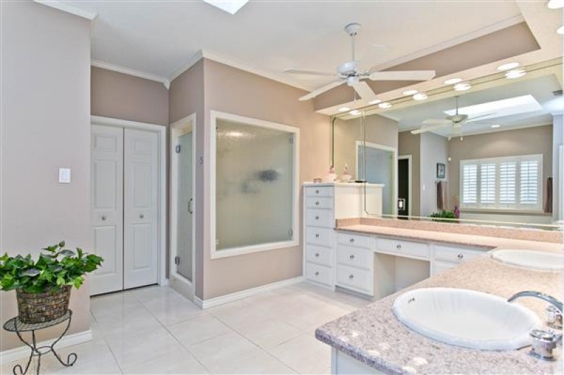    Master Bath 