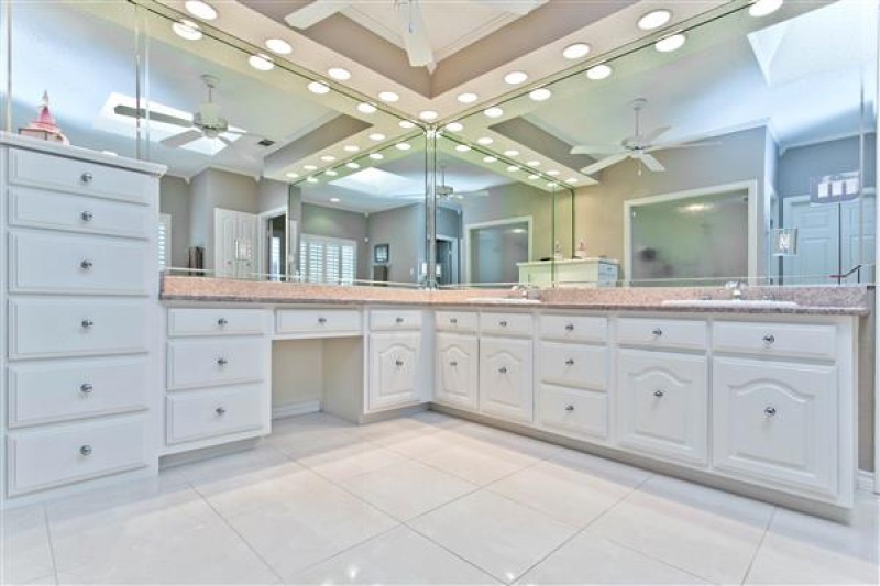    Master Bath 