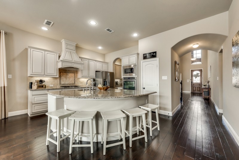    Gourmet Kitchen with Large Island 