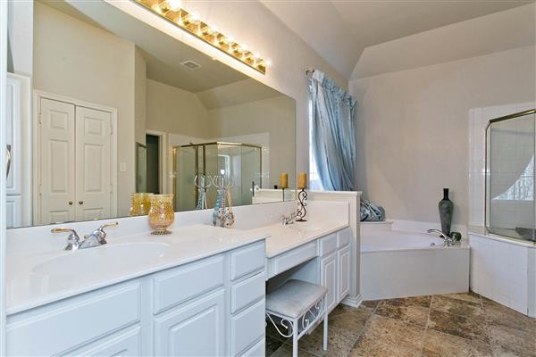    Master Bath 