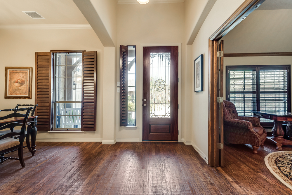    Stunning Entry with Gorgeous Glass Inlaid Front Door 