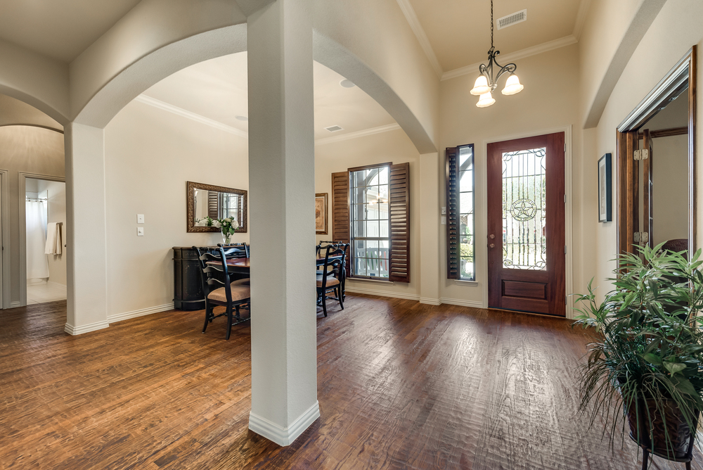    Entry and Formal Dining Room 