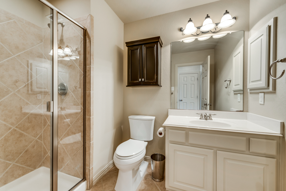    Upstairs Full Bathroom with Stand Up Shower 