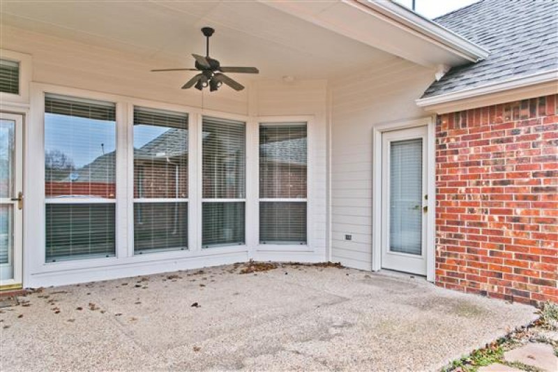    Covered Porch 