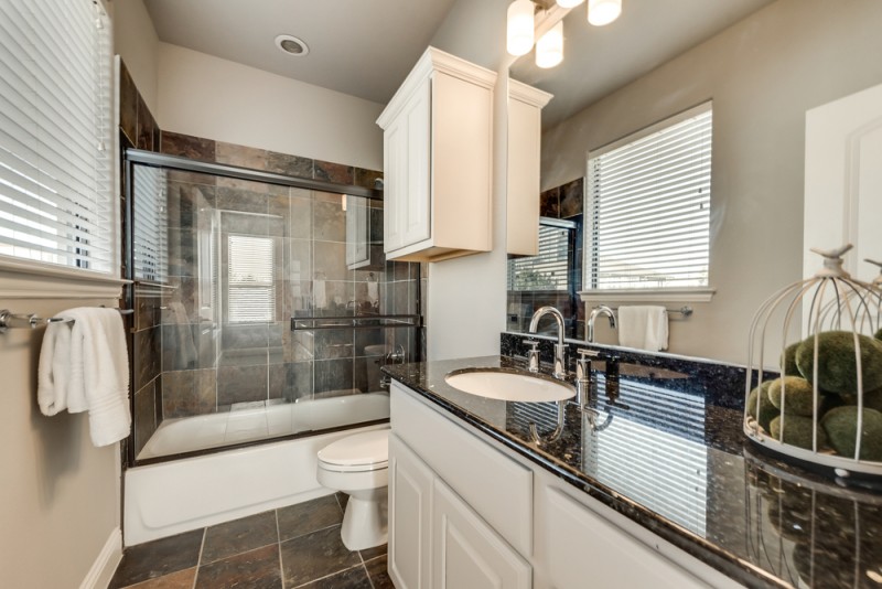    Guest Bedroom Ensuite Bathroom 