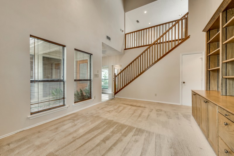      Formal Living Room 