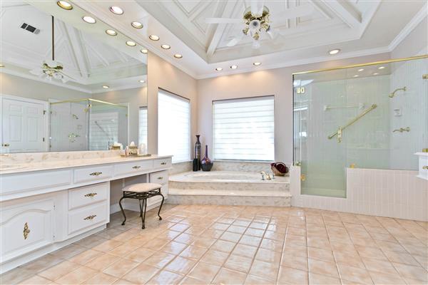    Master Bath 