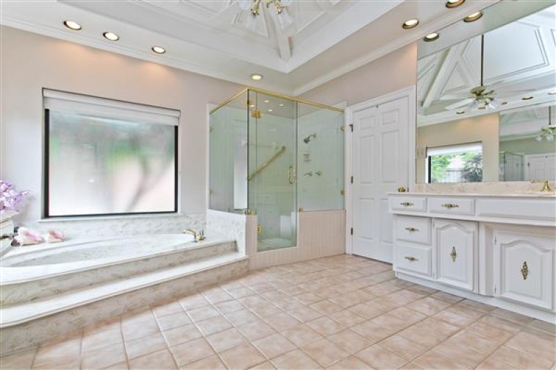    Master Bath 