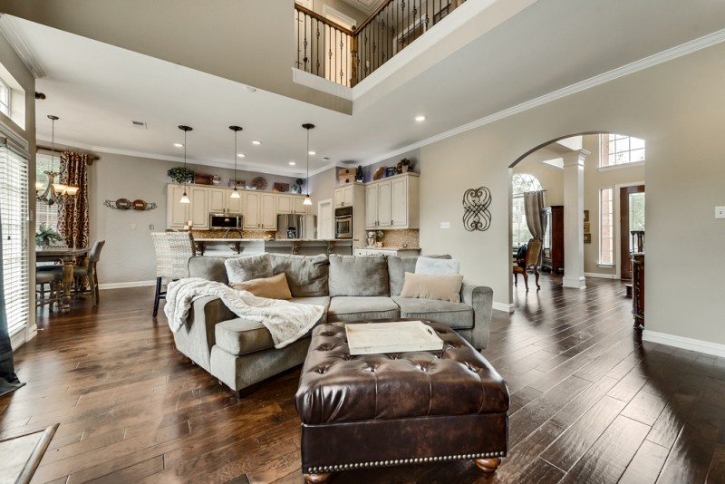    Inviting Family Room open to Kitchen 