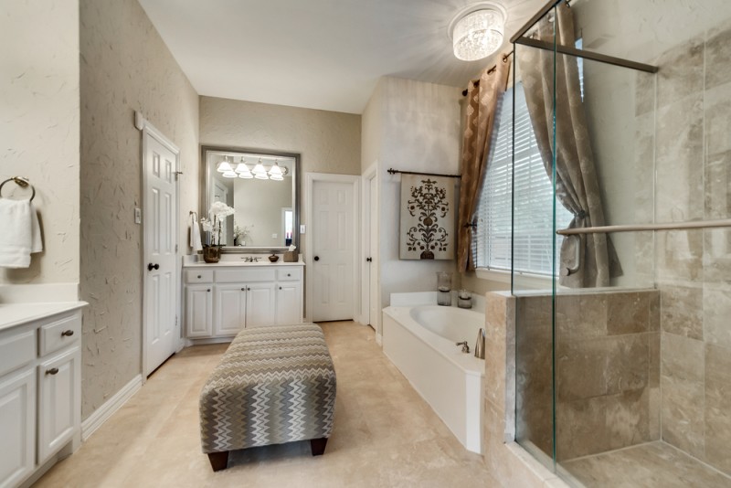    Spa Like Master Bathroom with Separate Vanities Soaker Tub and Seamless Separate Shower 
